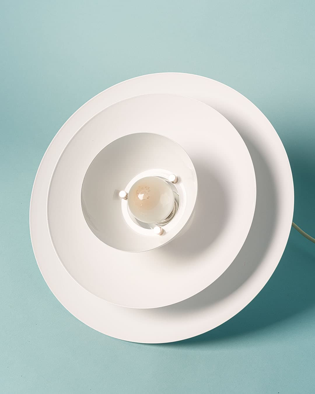 Lampa talerzowa, biała, metal, Dania, lata 60. - 174650