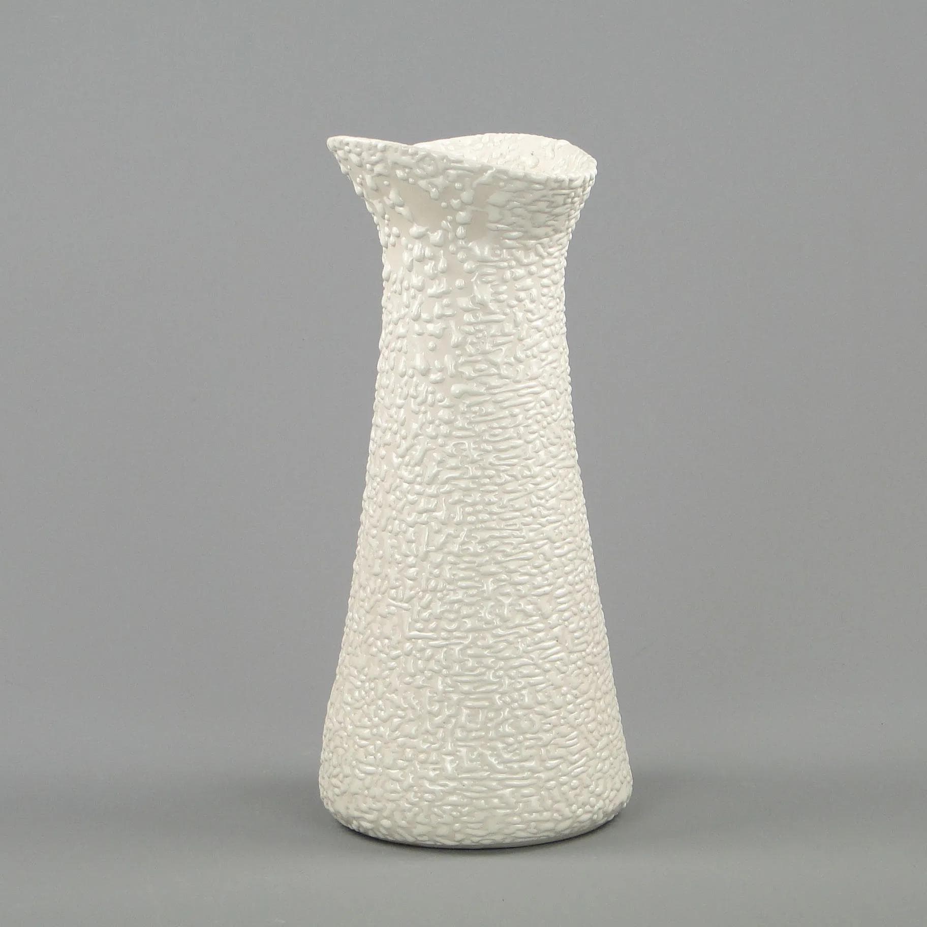 Vase New Look, ivory white stoneware, by W. Gołajewska, Poland, 1960s - 11798