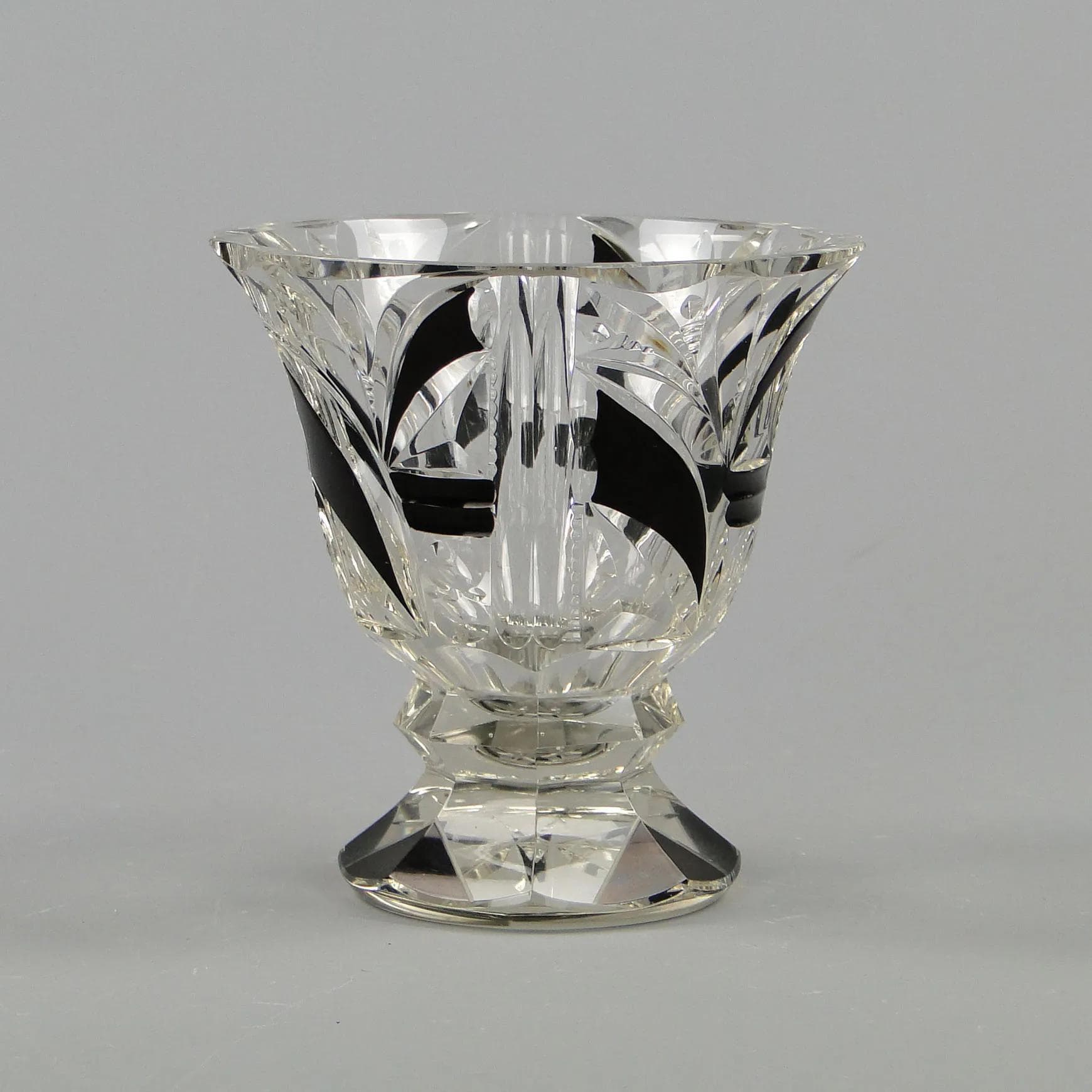 Wazon Art Deco, kryształ transparentny, proj. K. Palda, Czechy, lata 30. - 11789