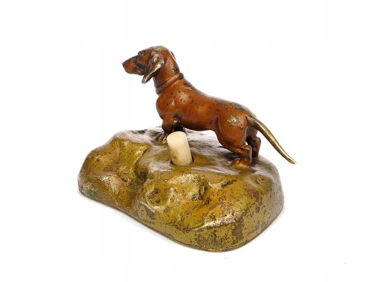 Przycisk z jamnikiem, brąz wiedeński XIX w Bergman - 175929