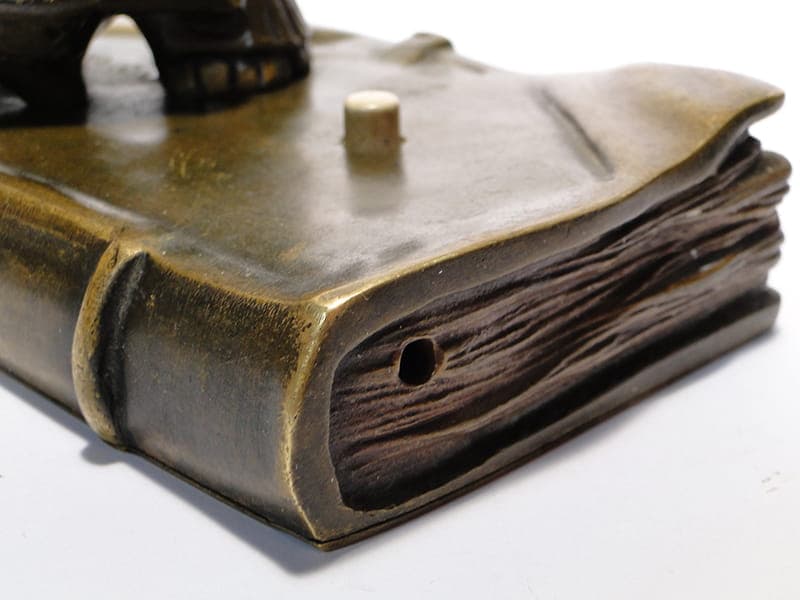 Przycisk do dzwonka z czaszką brąz wiedeński XIX w - 175936