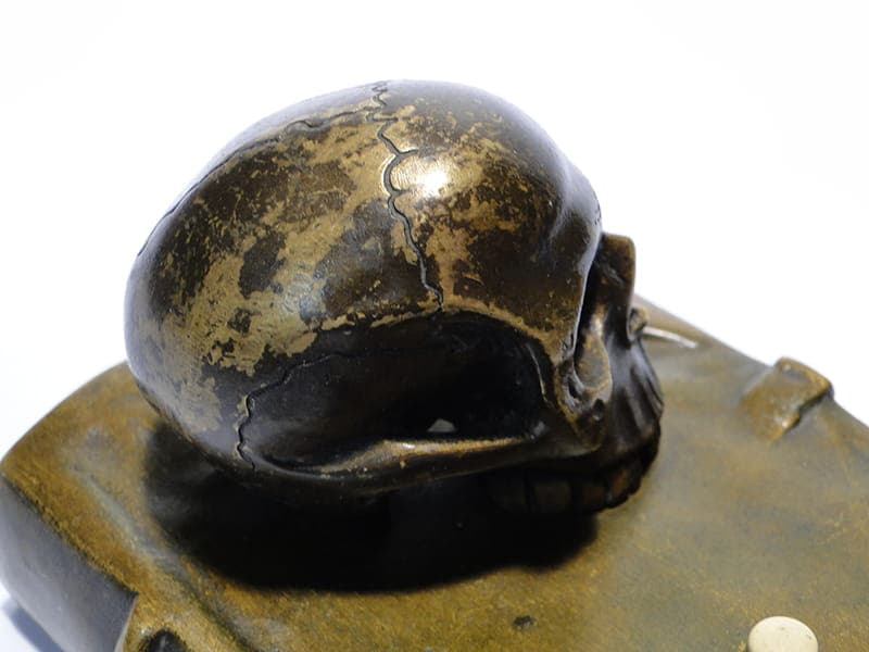 Przycisk do dzwonka z czaszką brąz wiedeński XIX w - 175938