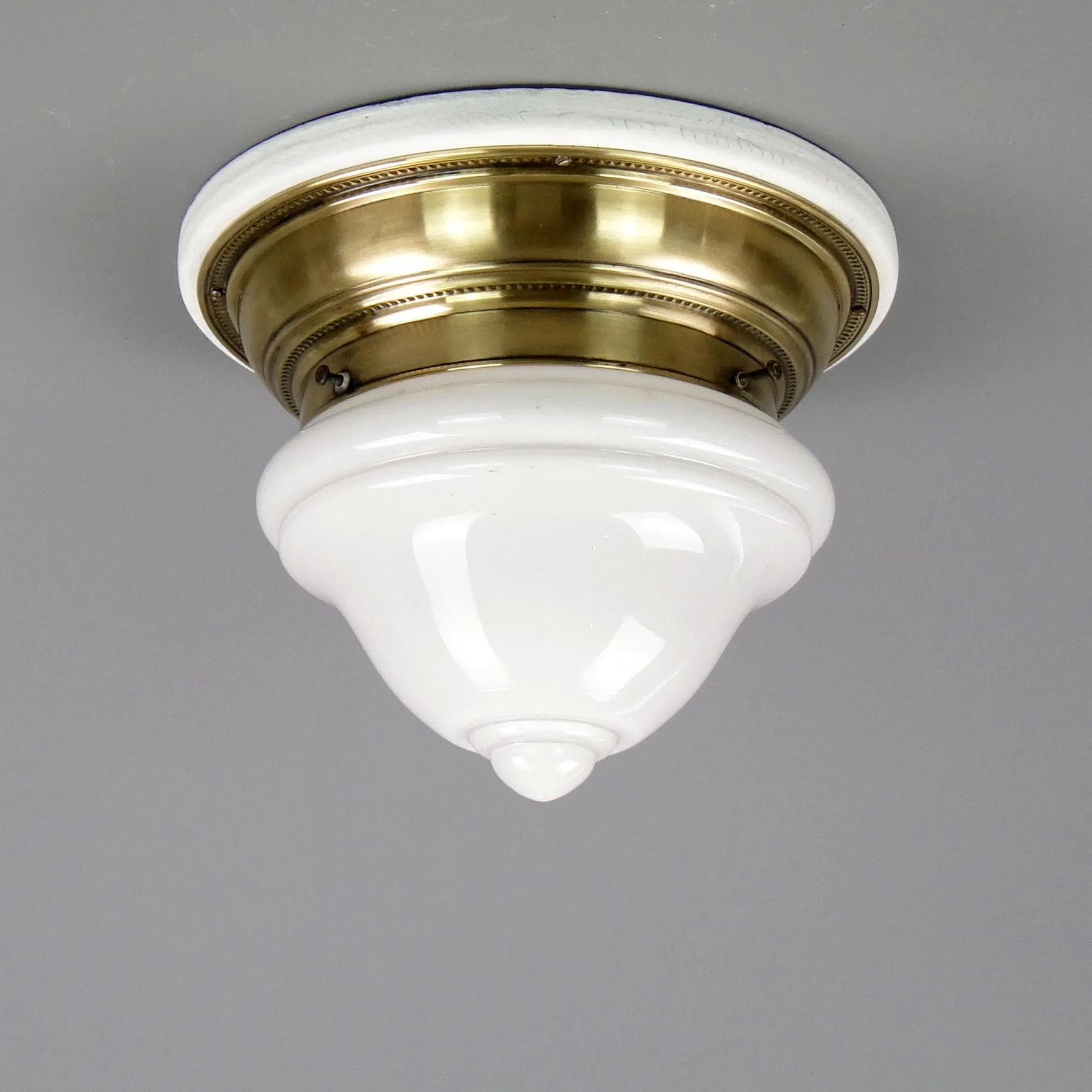 Lampa sufitowa, biała, mosiądz, drewno, szkło, Polska, lata 20. - 11954