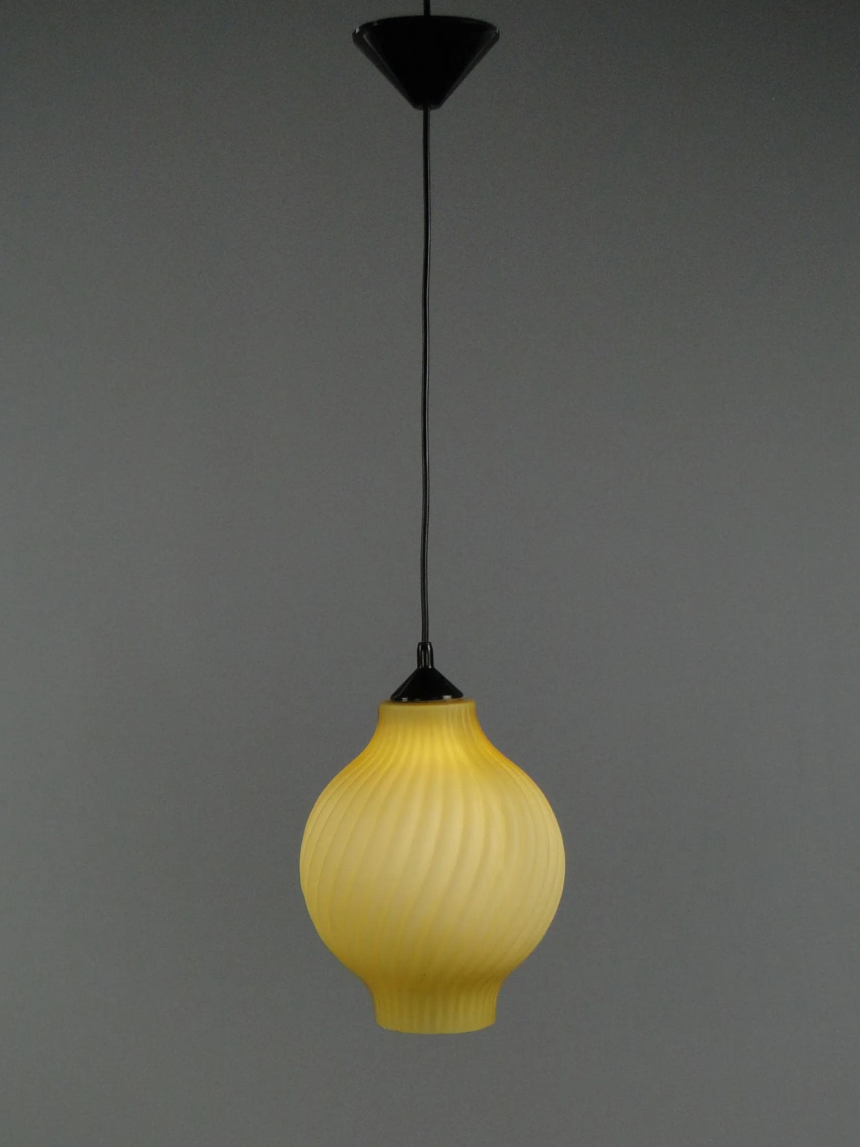 Lampa wisząca Pop Art, żółty, szkło, Polam Meos, Polska, lata 60. - 11932