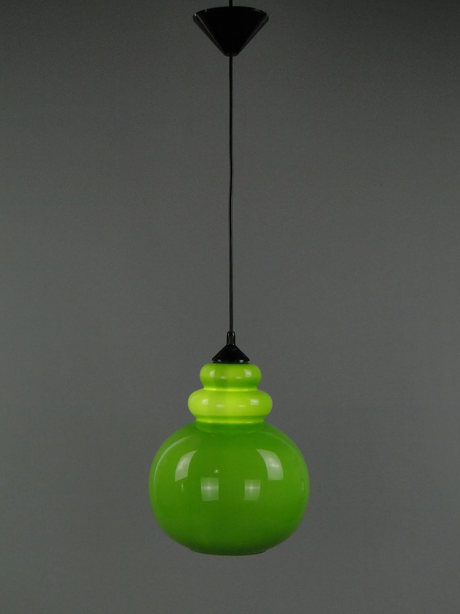 Lampa wisząca Pop Art, szkło zielony, Wieliczka, Polska, lata 60. - 12060