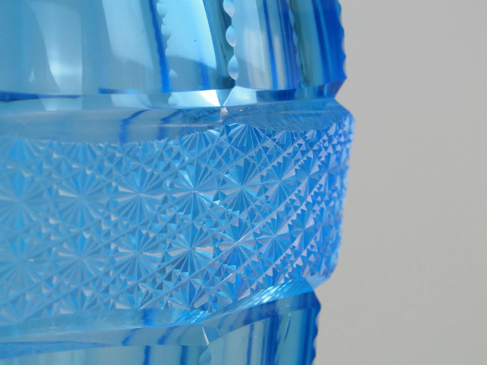 Wazon Art Deco, kryształ błękitny, Czechy, lata 20. - 12105