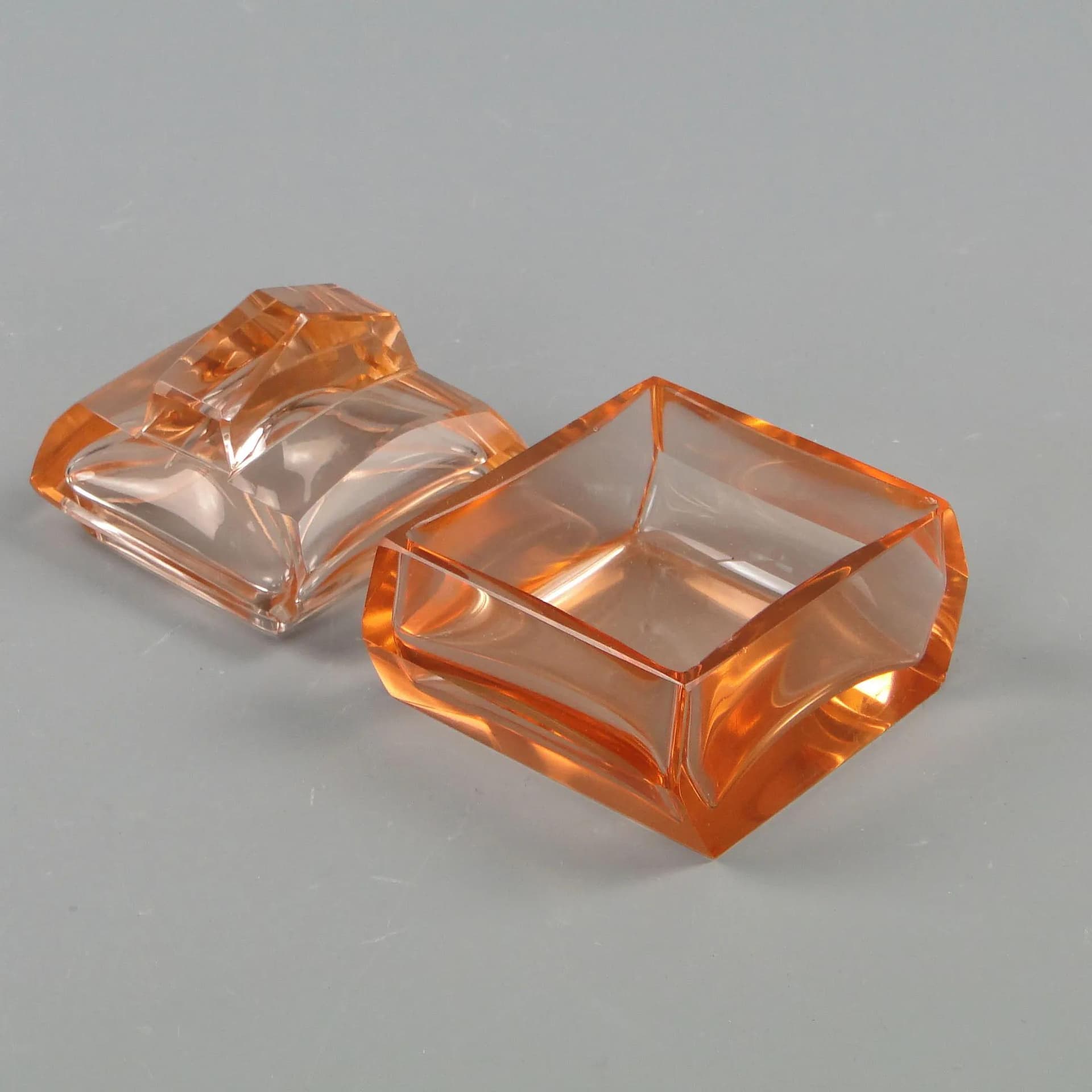 Bonbonniere Art Deco, orange crystal, Moser, Czech Republic, 1960s. - 12078