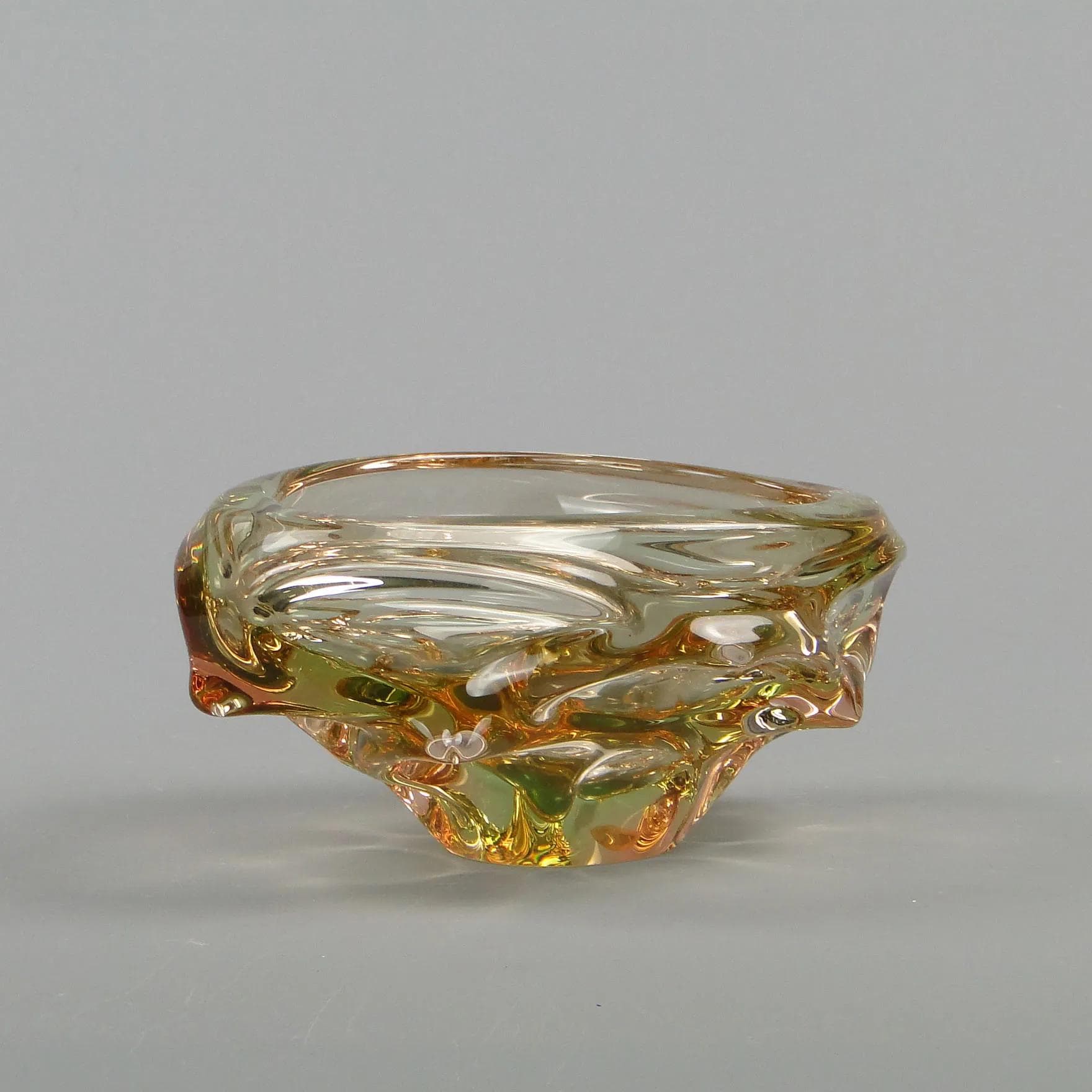 Bowl, multicolor glass, by J. Beranek, Czechoslovakia, 1960s. - 12329