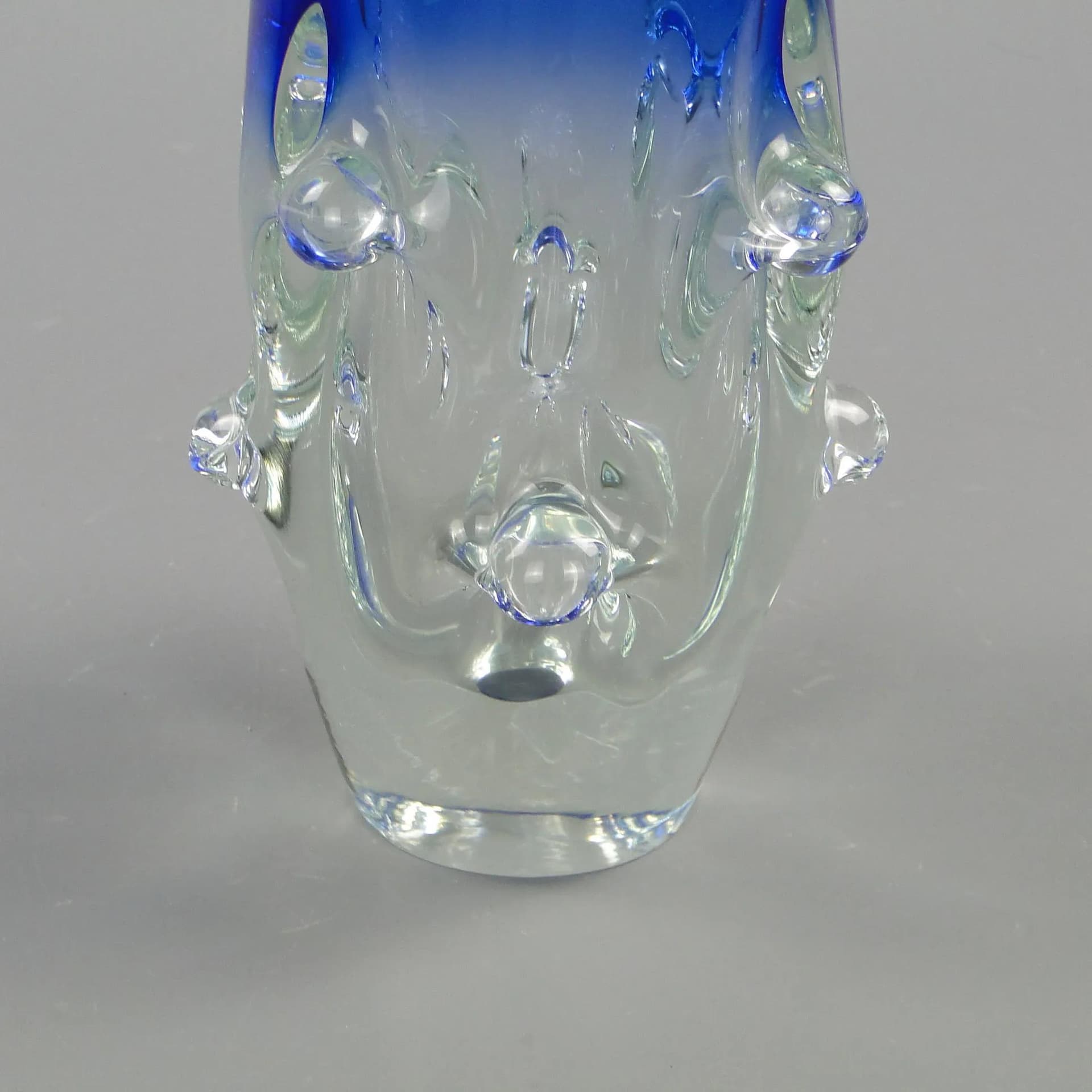 Wazon błękitny, szkło, proj. J. Beranek, Skrdlovice, Czechosłowacja, lata 60. - 12298