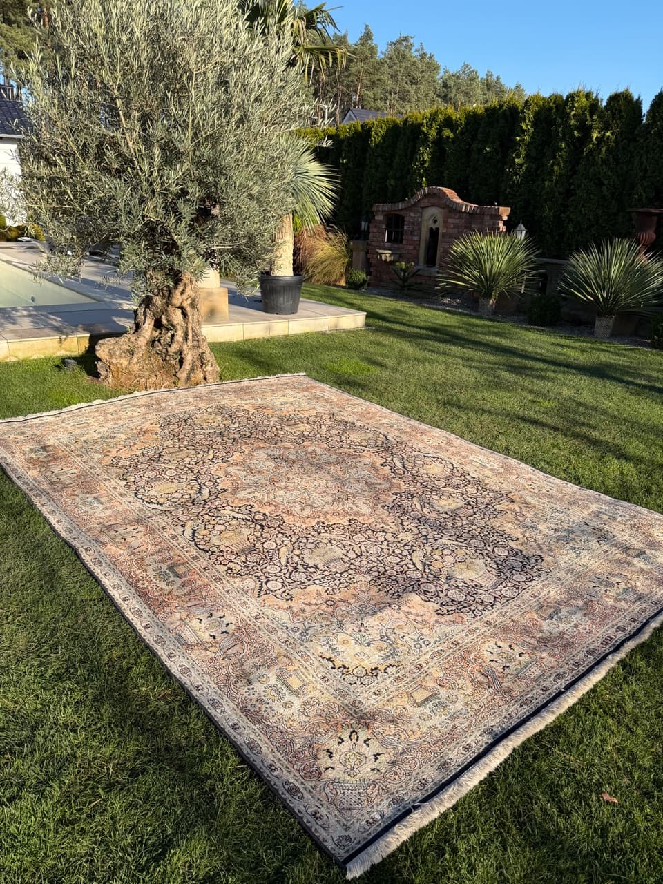 Dywan Ghoum, 375x270 cm, jedwab beżowy, Indie, lata 90. - 178839