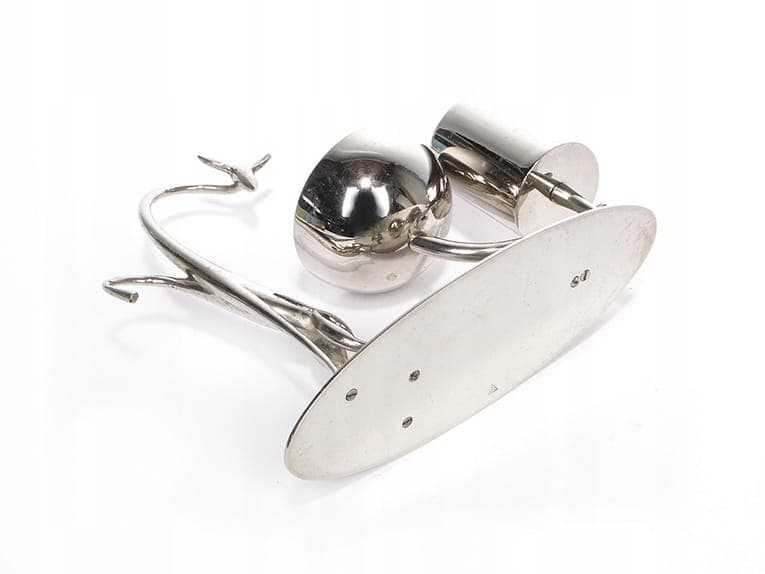 Postument na papierosy Art Deco, mosiądz srebrny, Austria, lata 30. - 178929