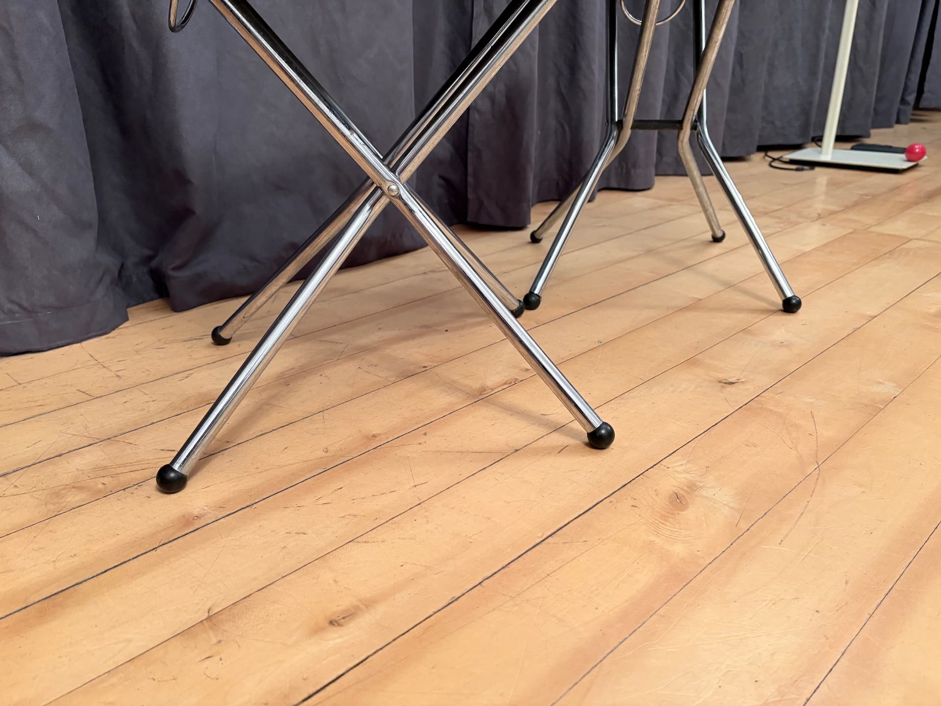 Para krzeseł składanych, czarny, metal chrom, proj. N. Gammelgaard, Ikea, Szwecja, lata 80. - 179047