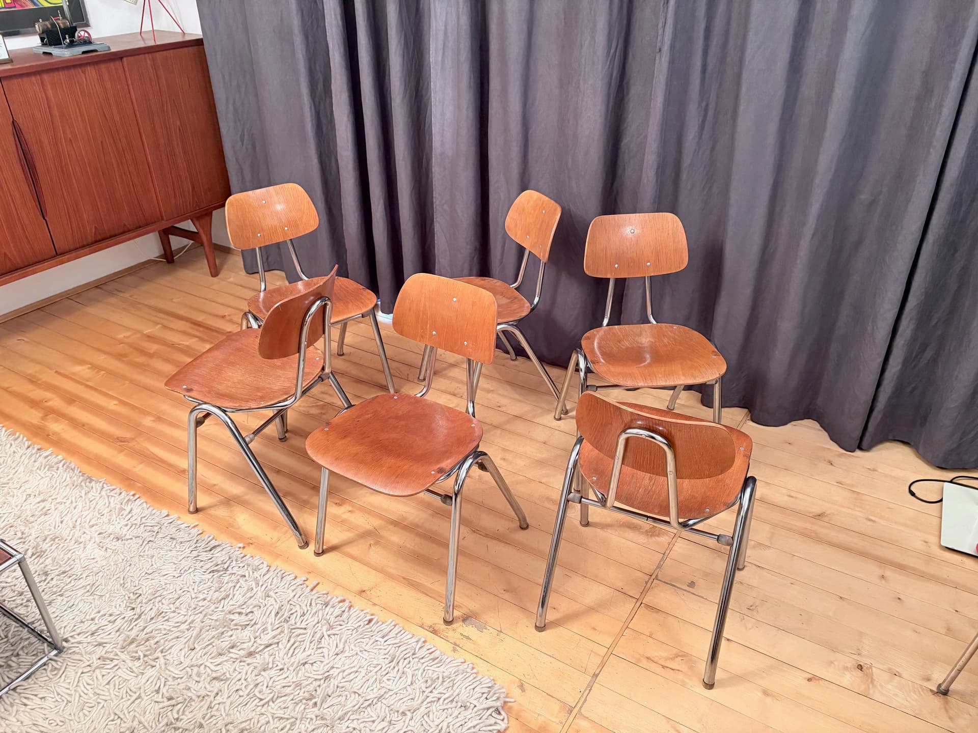 Komplet sześciu krzeseł KN-38, sklejka jasny brąz, stal chromowana, proj. K. Nothhelfer, Niemcy, lata 60. - 179132