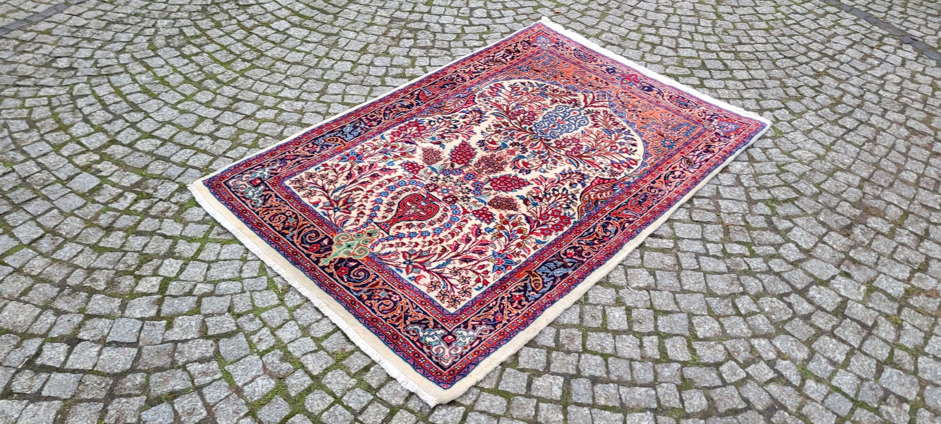 Rug Kashmar, 163x107 cm, ivory, wool, Iran, 1990s. - 179826