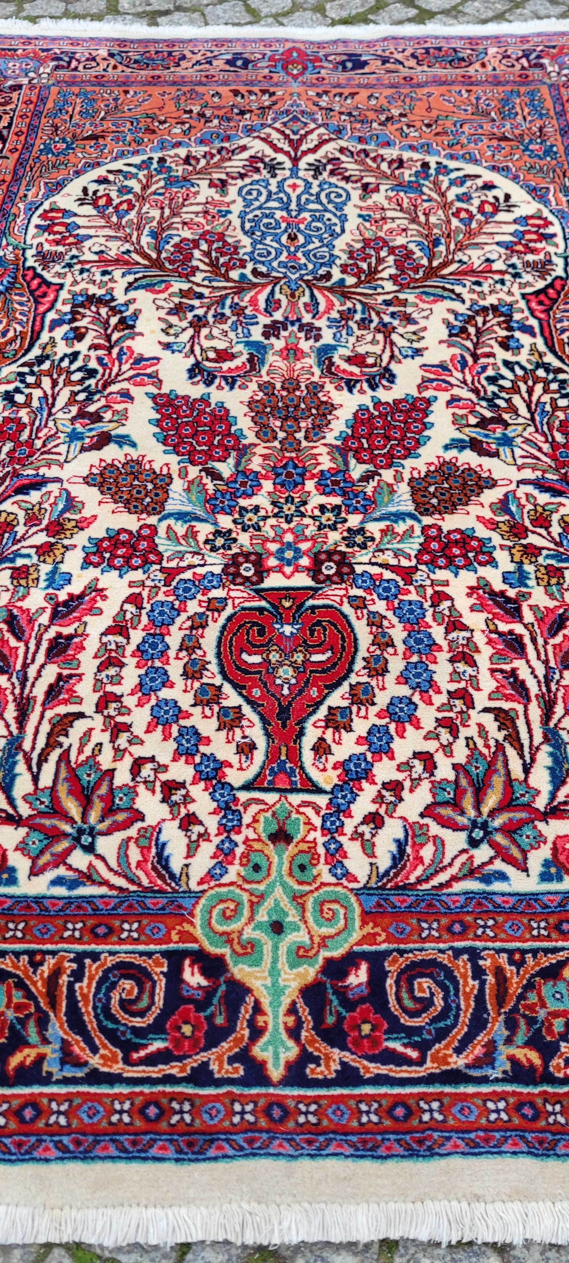 Rug Kashmar, 163x107 cm, ivory, wool, Iran, 1990s. - 179827