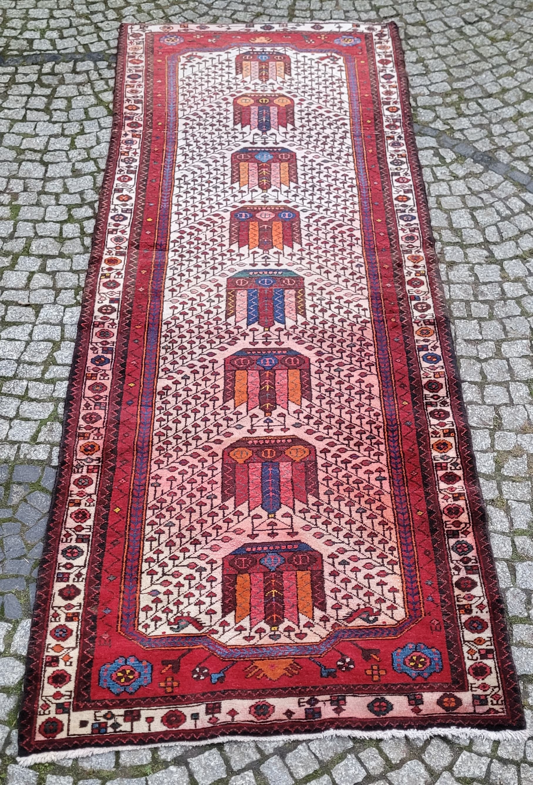 Runner Afshar 105x285 cm, multicolor wool, Iran, 19th c. - 180101