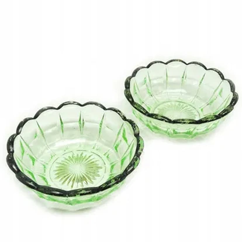 Para miseczek deserowych Art Deco, szkło uranowe, Huta Niemen, Polska, lata 30.