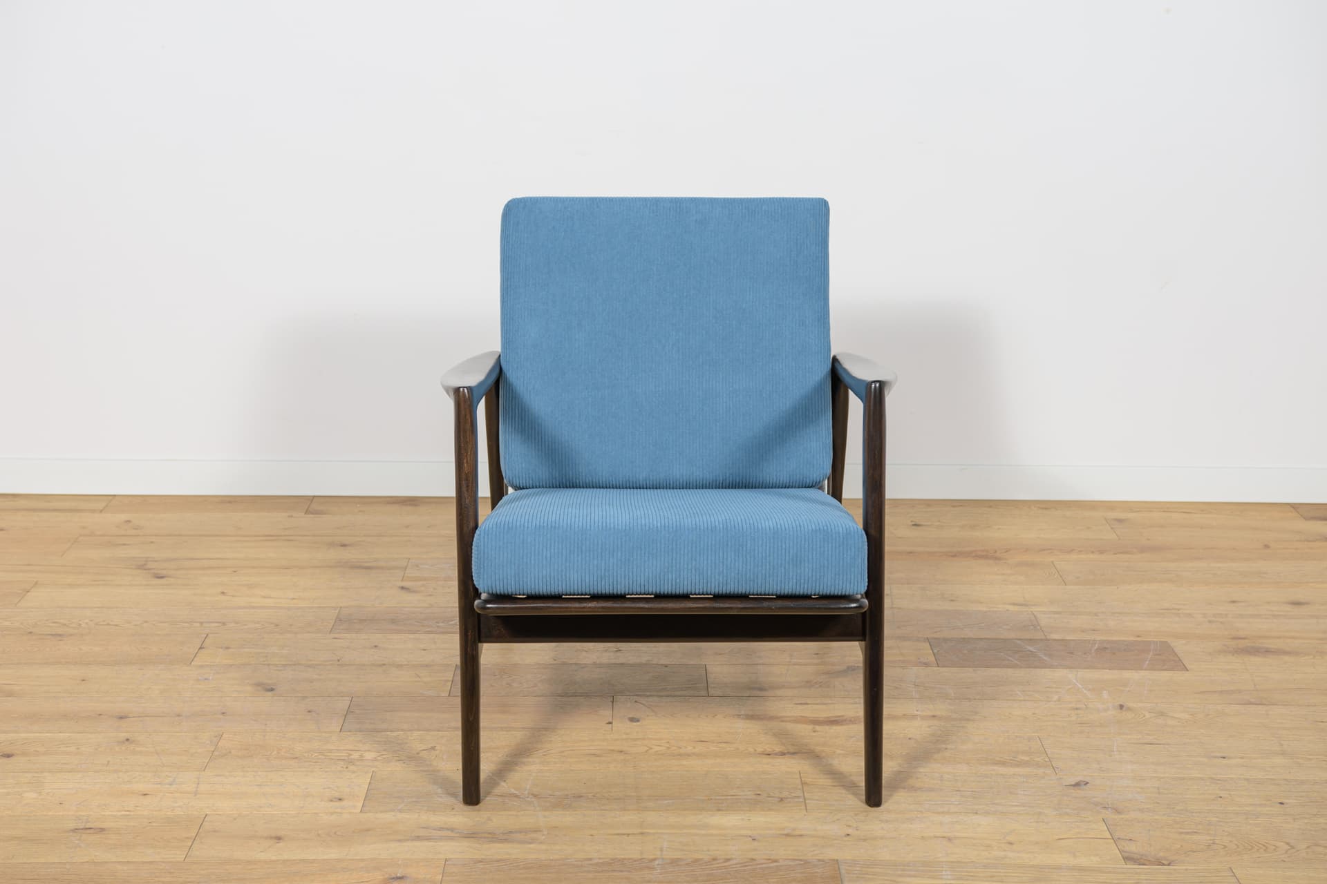 Pair of armchairs Model 300-139, blue, beech, Swarzędzka Fabryka Mebli, Poland, 1960s. - 180688