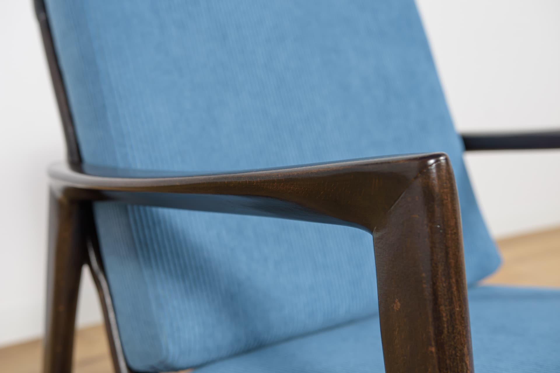 Fotel 300-139, niebieski, buk, Swarzędzka Fabryka Mebli, Polska, lata 60. - 181095