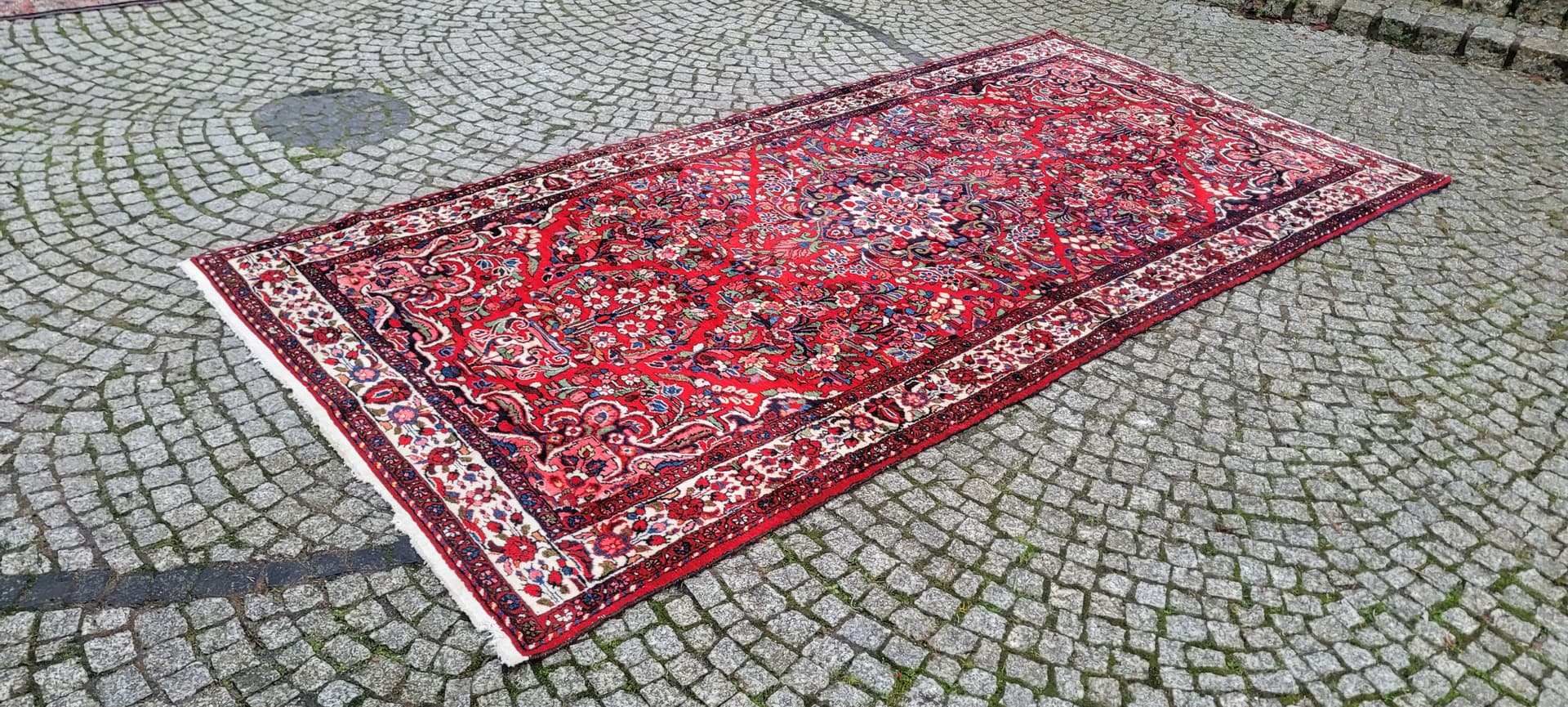 Rug Lilian 163x295 cm, red, wool, Iran, 1960s. - 181143
