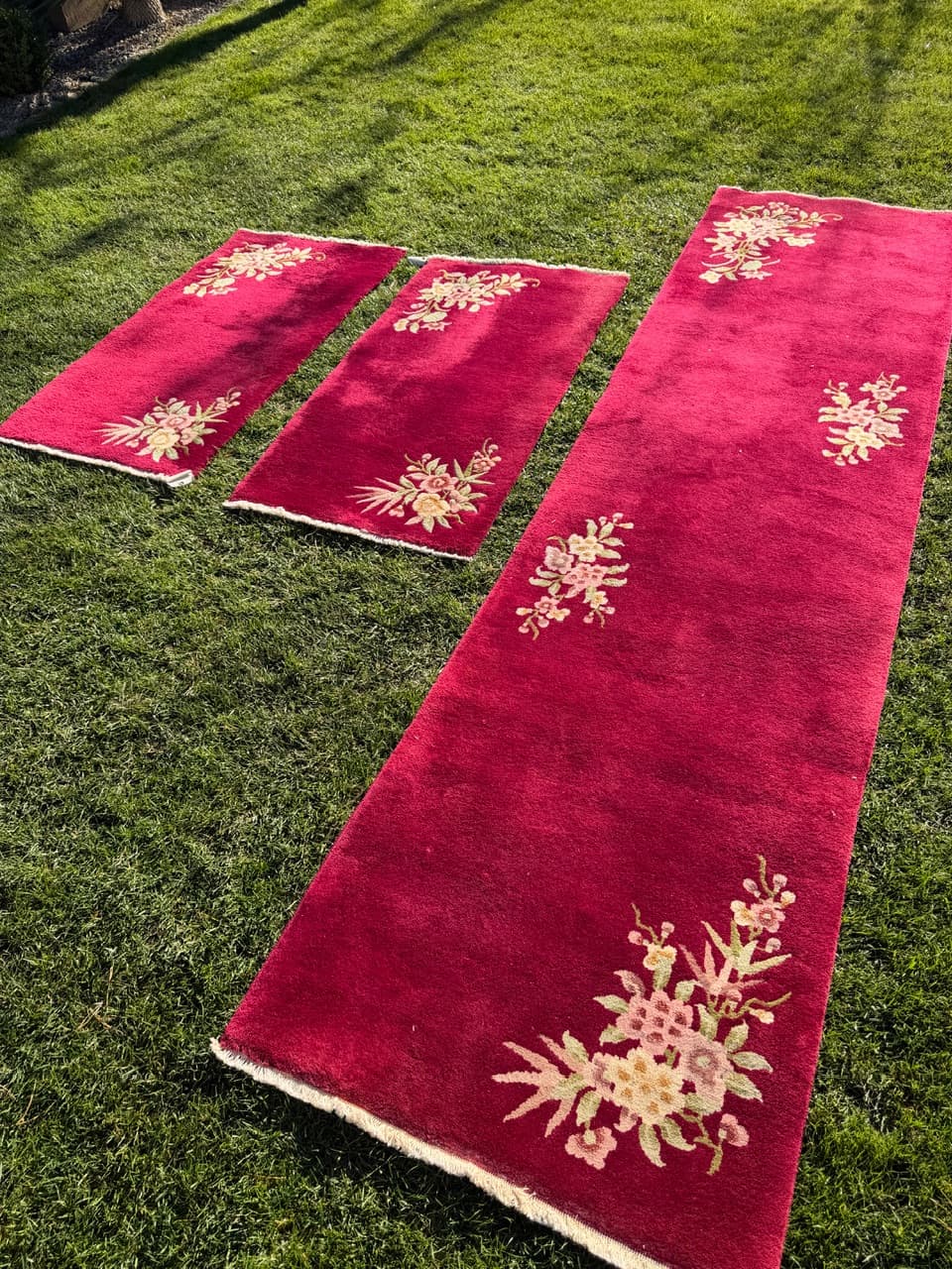 Set of three runner rugs, red wool, China - 181772