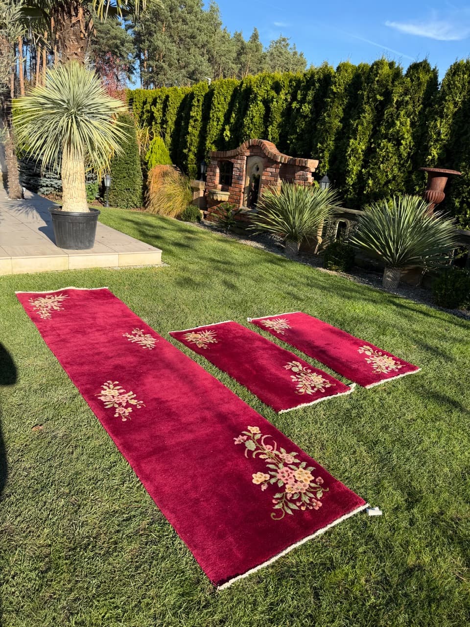 Set of three runner rugs, red wool, China - 181775