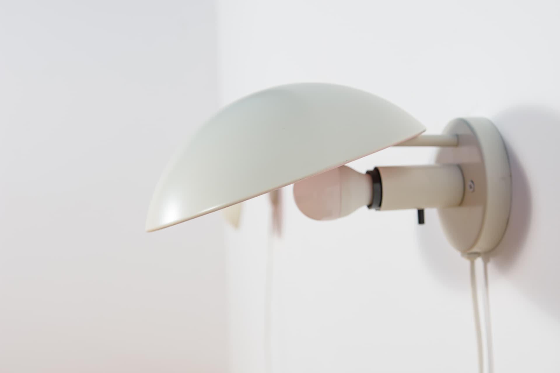 Pair of wall sconces PH Hat, white metal, by P. Henningsen, Louis Poulsen, Denmark, 1960s. - 181984