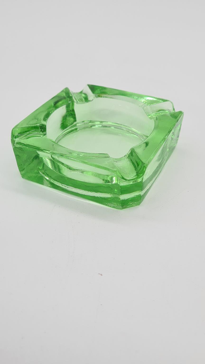 Popielniczka, Mid-Century Modern, szkło zielone, lata 60. - 182041