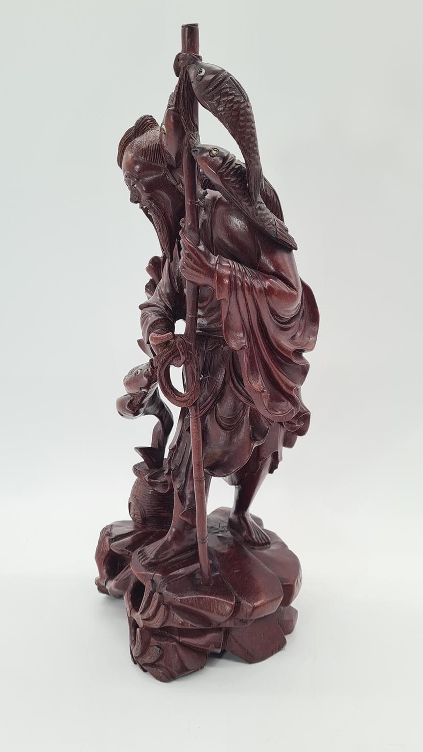 Figura rybaka, ciemny brąz, drewno, Chiny, lata 40. - 182074