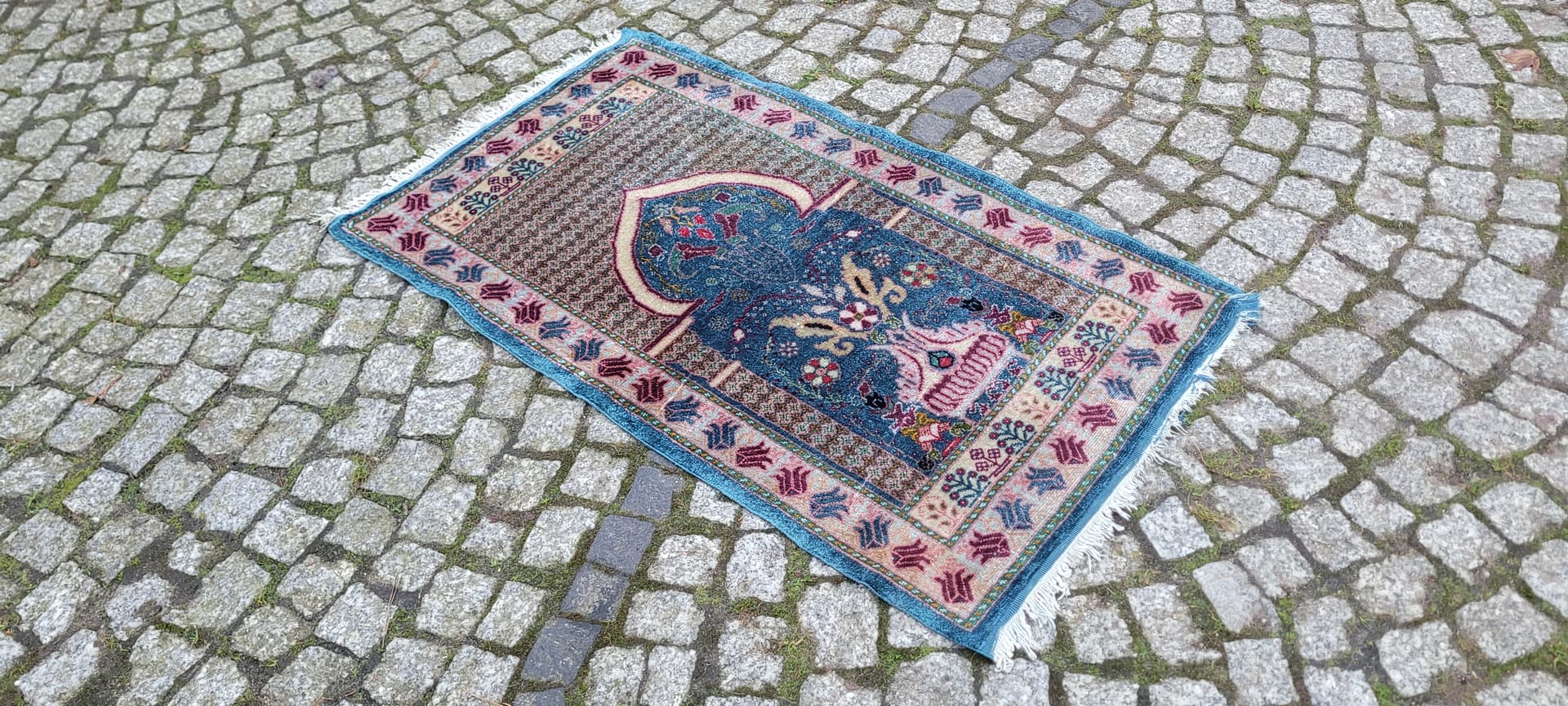 Oriental rug 102x56cm, multicolor silk, Tunisia, 1960s. - 182377