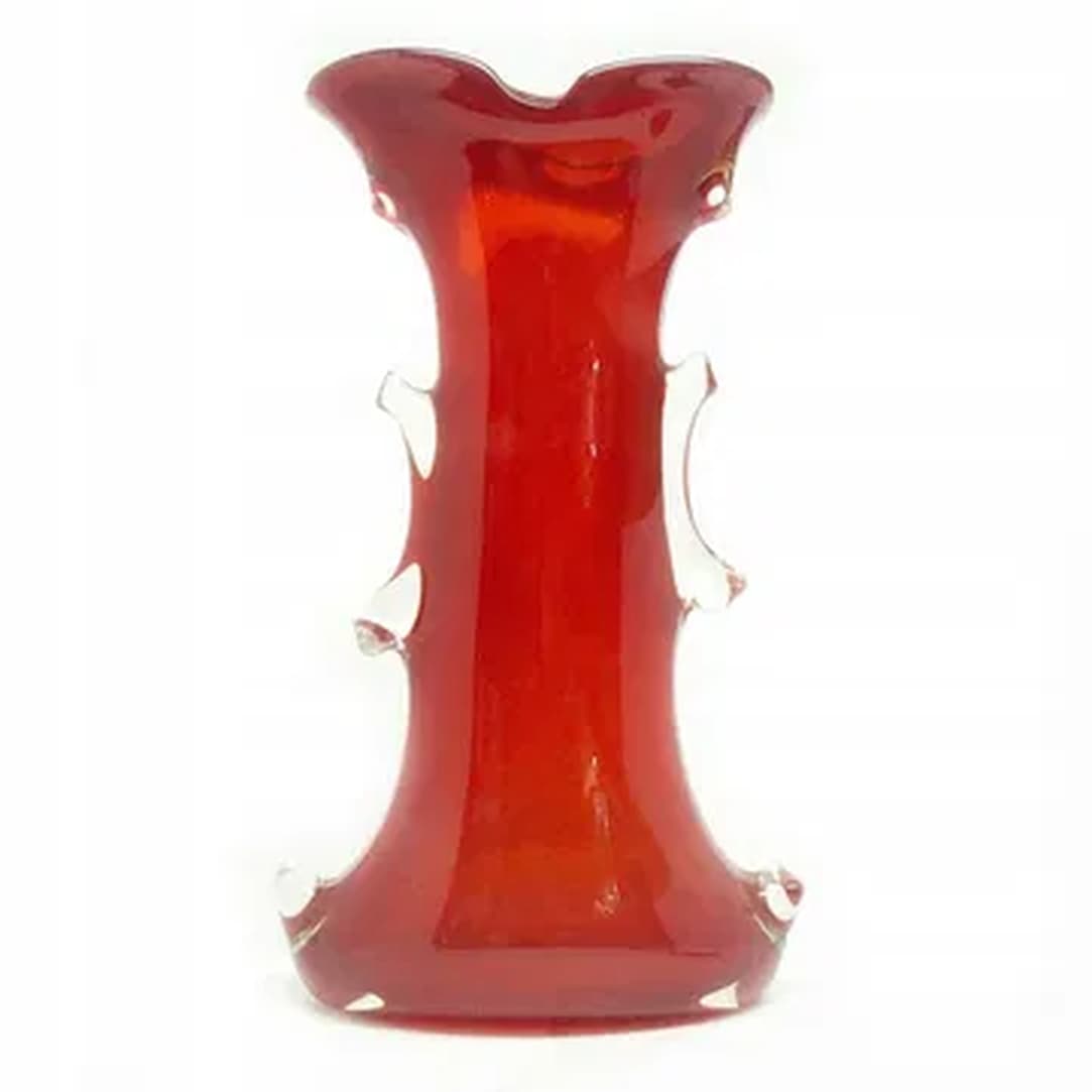 Wazon płetwa rekina, Mid-century modern, szkło czerwone, Polska, lata 70. - 182541