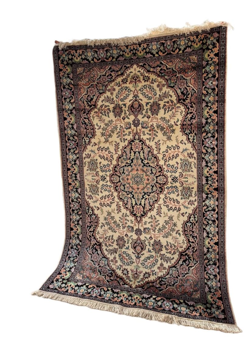 Dywan Ghoum/Qom 205x120 cm, jedwab beżowy, Indie