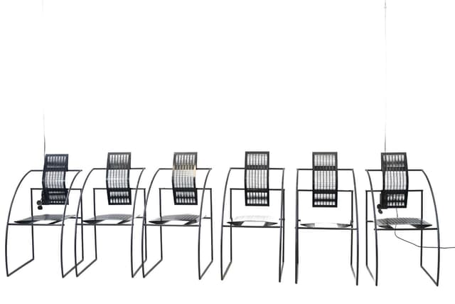 Zestaw dziewięciu krzeseł klubowych Quinta, proj. M. Botta, Alias, 1985 - WYMIARY