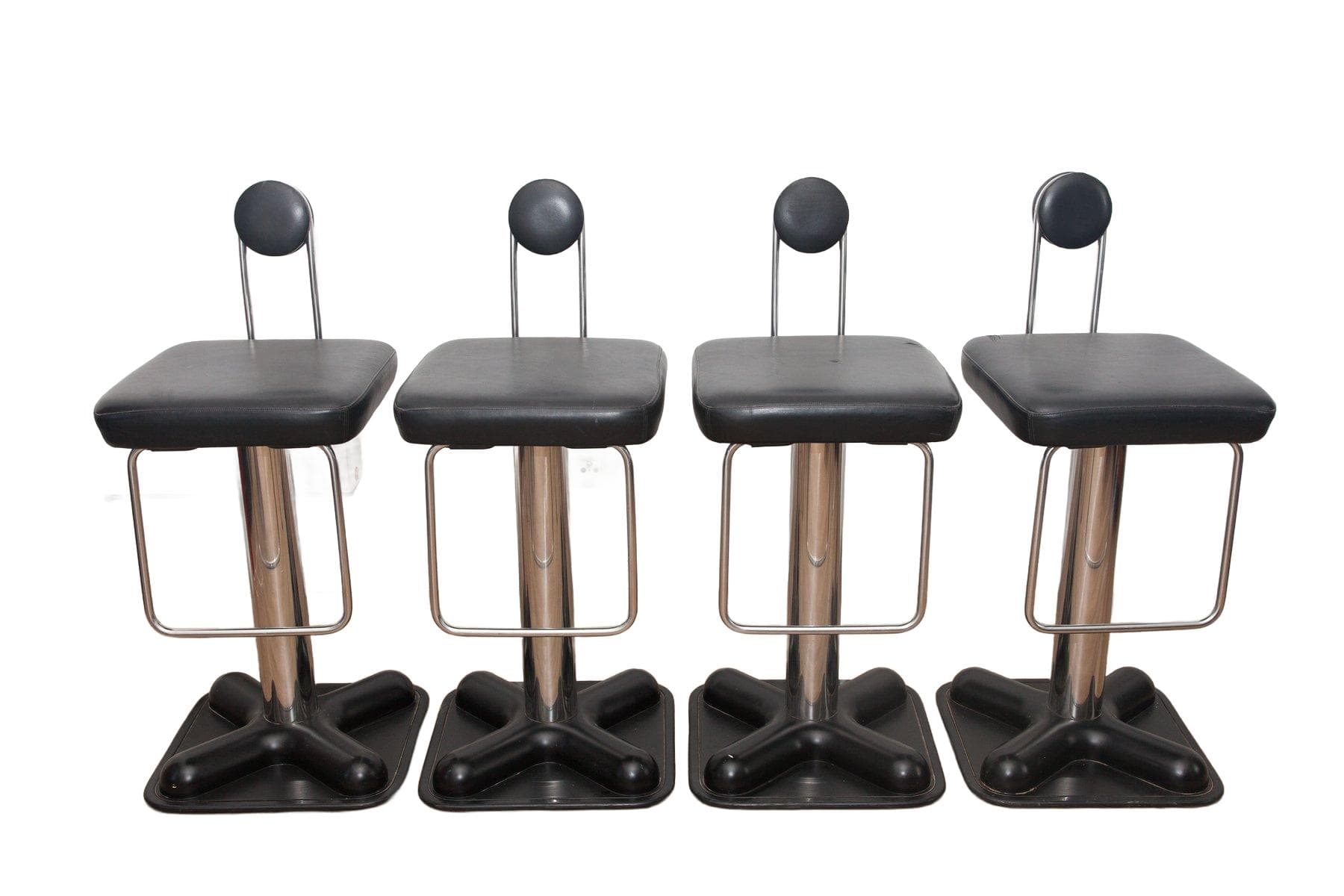 Zestaw czterech stołków barowych Birillo, czarny, skóra naturalna i metal, proj. J. Colombo, Zanotta, 1971