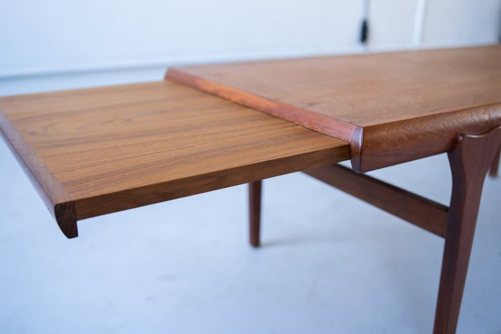 Expandable coffee table by Johannes Andersen for CFC Silkeborg, brown, teak - 184393