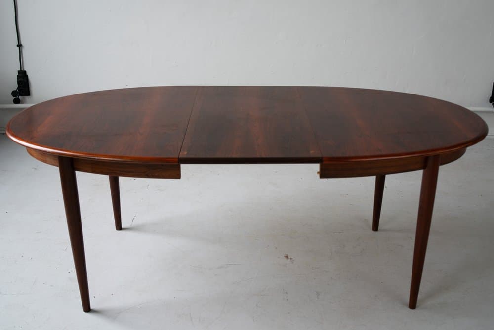 Dining table attributed to Niels Otto Møller, dark brown, rosewood - 184342