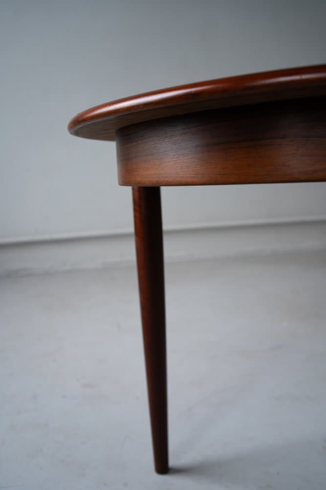 Dining table attributed to Niels Otto Møller, dark brown, rosewood - 184343