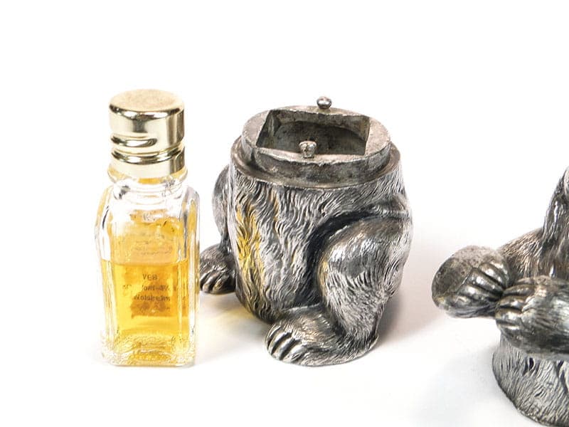 Secesyjny flakon na perfumy z niedźwiedziem, WMF, Niemcy, ok.1900 - 184968