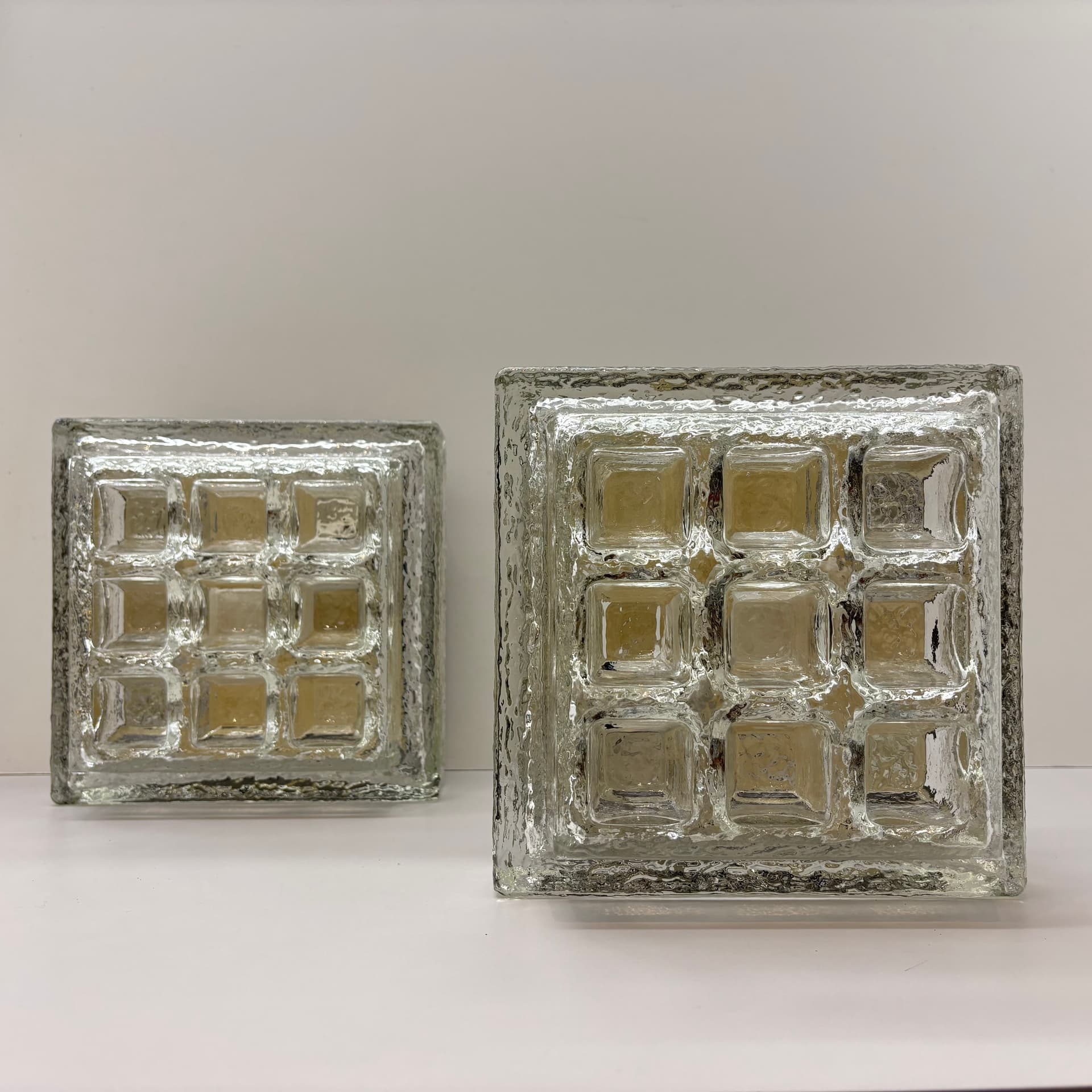 Pair of wall sconces, transparent glass, Germany, 1970s. - 185062