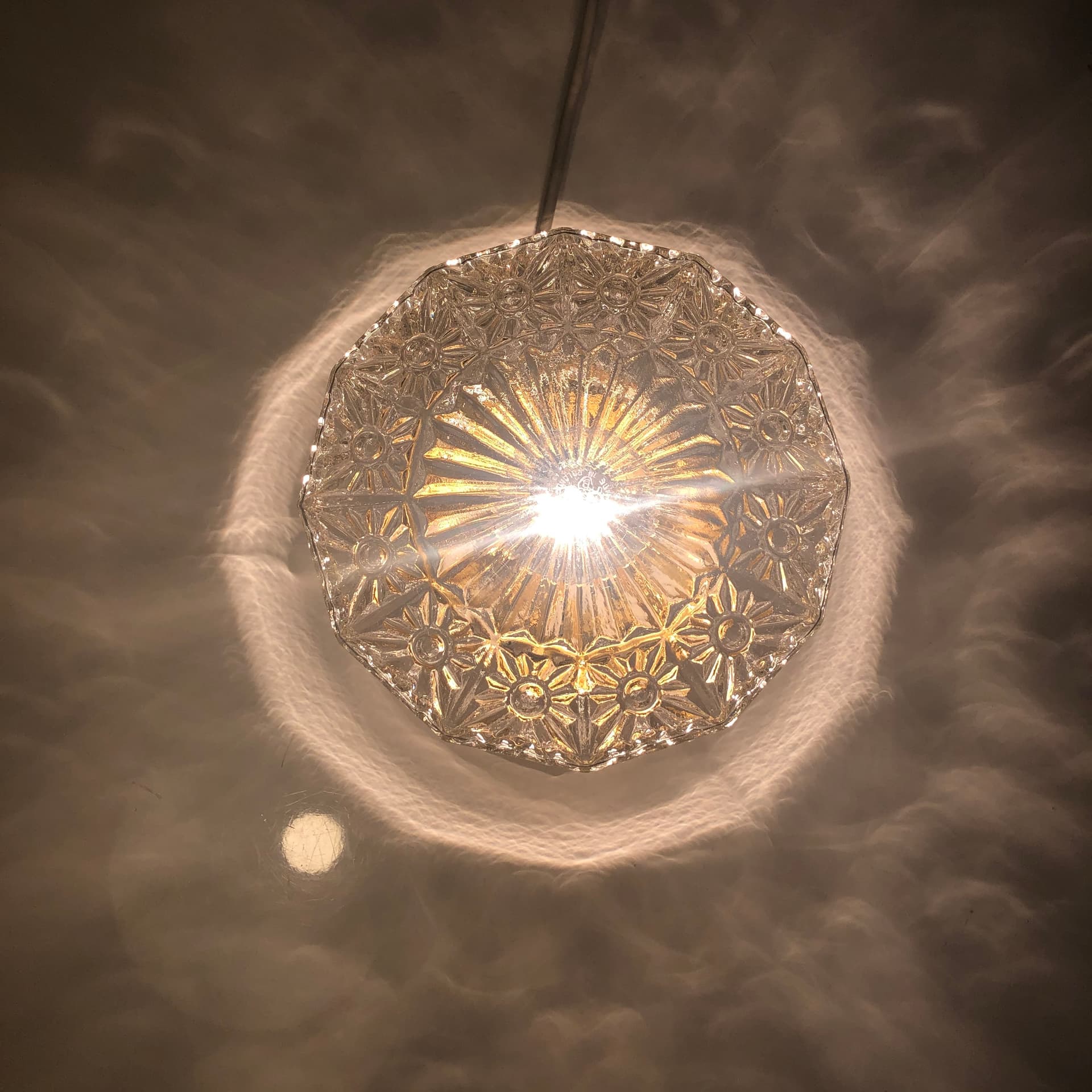 Pair of wall lights, transparent glass, gilded aluminium, Germany, 1980s. - 185085