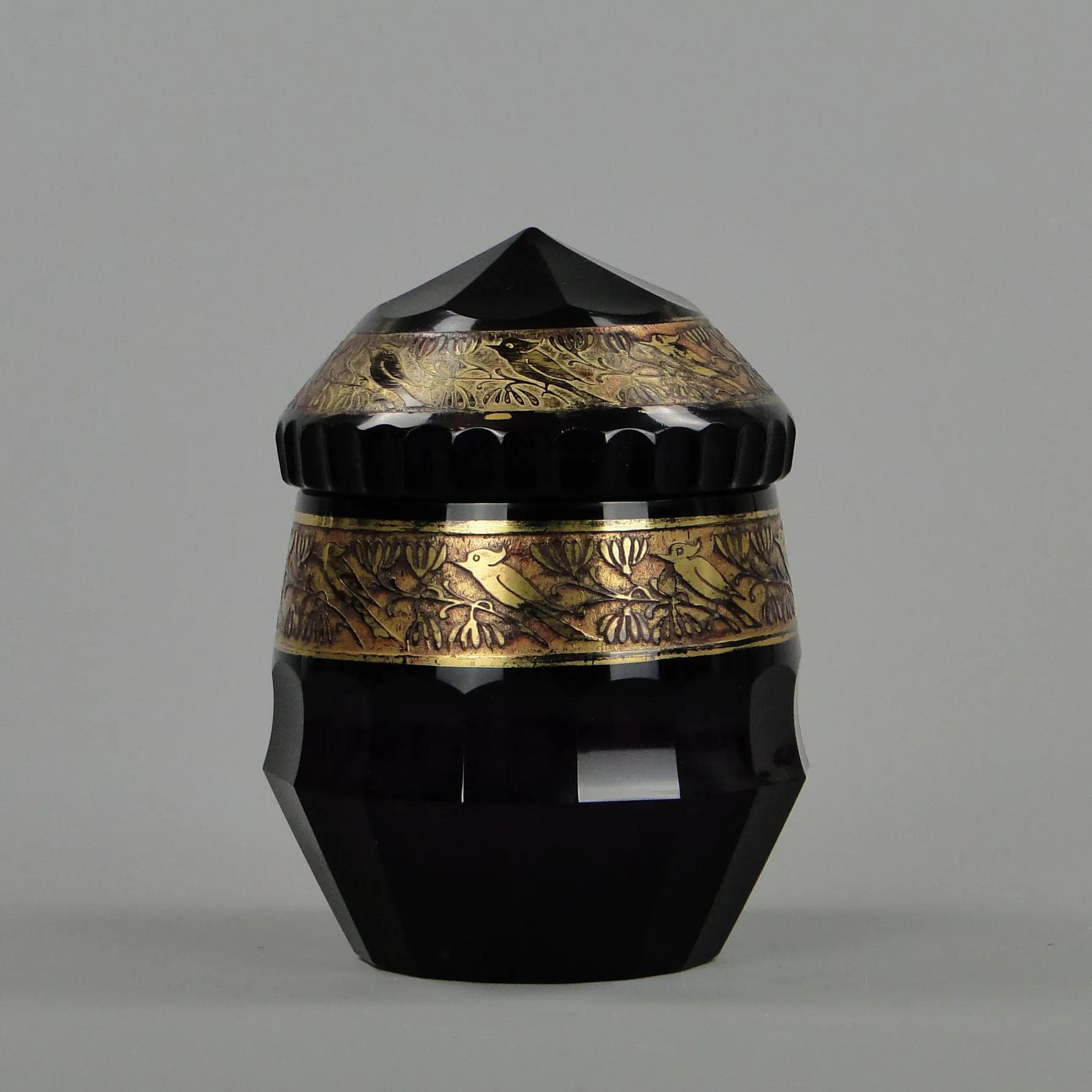 Art Deco Bonbonniere, violet crystal, by J. Hoffmann, Czech Republic, 1920s - 12864