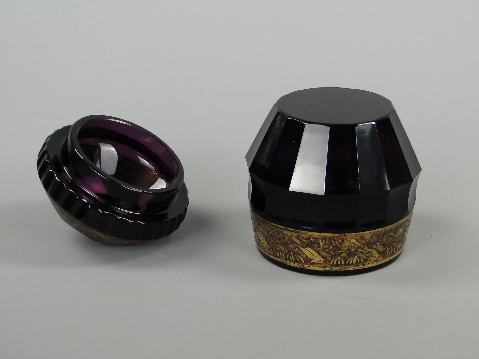 Art Deco Bonbonniere, violet crystal, by J. Hoffmann, Czech Republic, 1920s - 12869