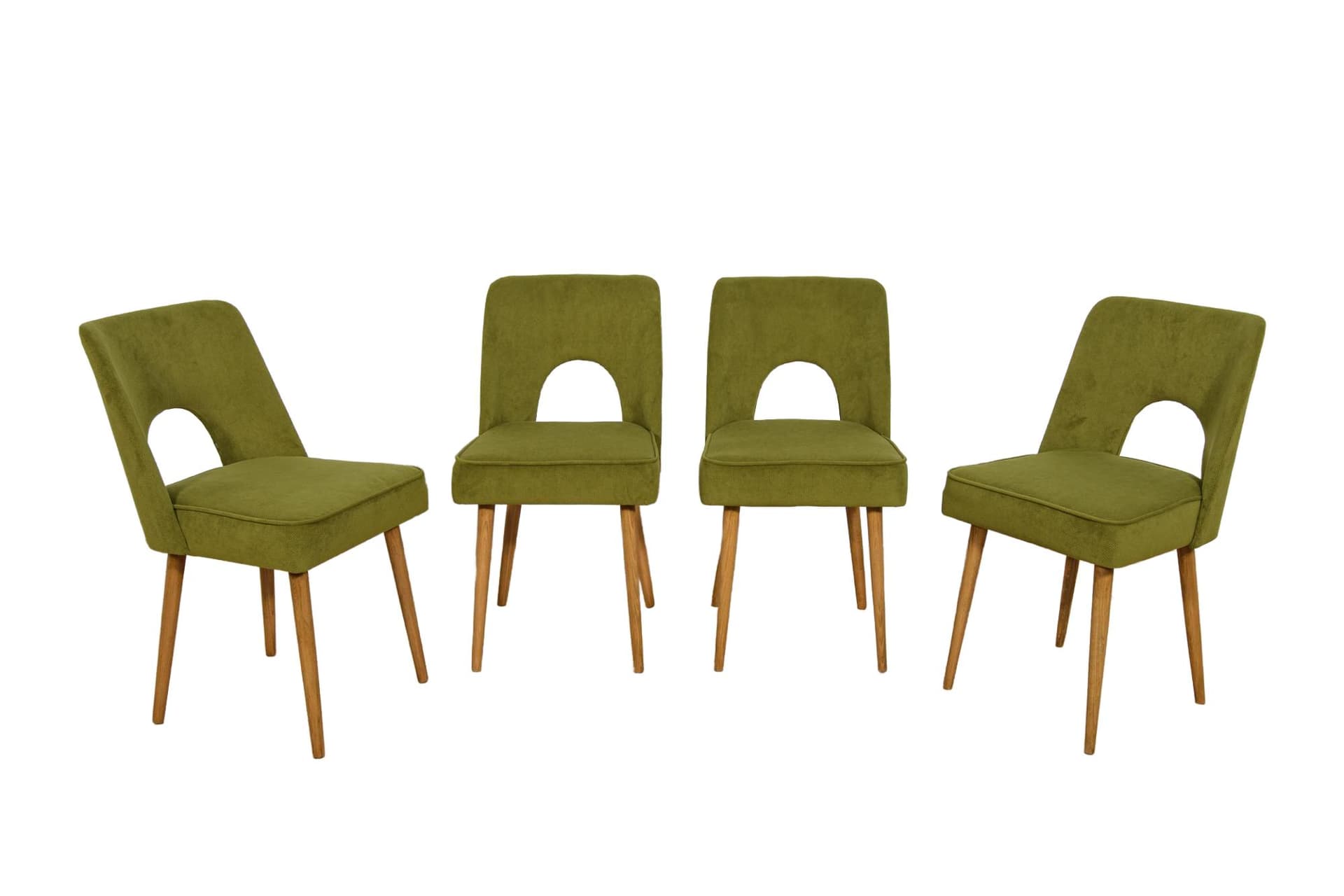 Komplet czterech krzeseł Muszelka, oliwkowa zieleń, drewno jasny, Polska, lata 60.
