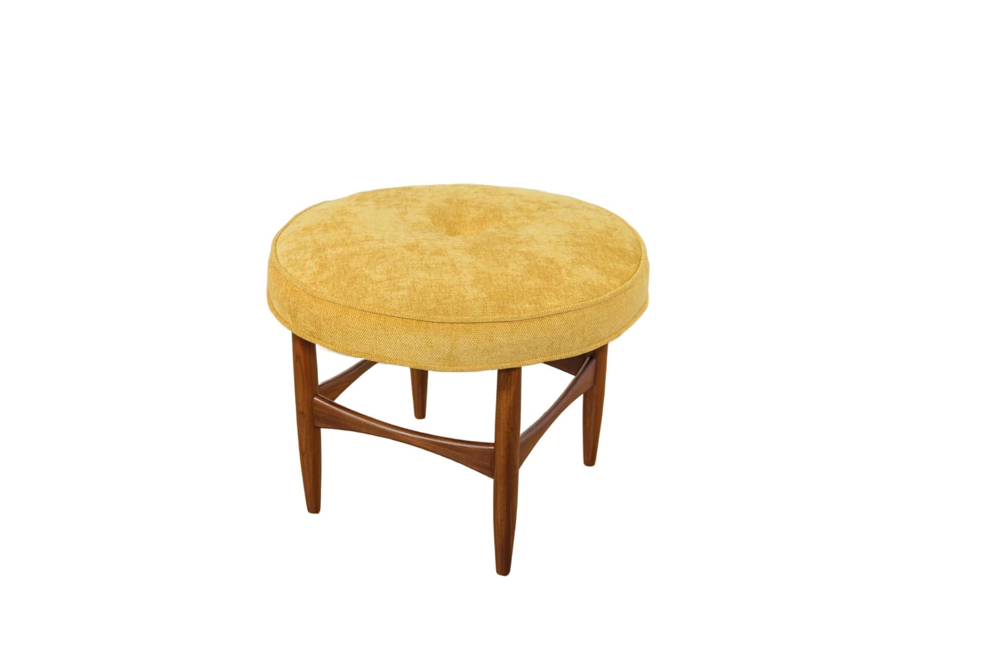 Stołek, tapicerka żółta, teak, proj. I. Kofod-Larsen, G-Plan, Wielka Brytania, lata 60.
