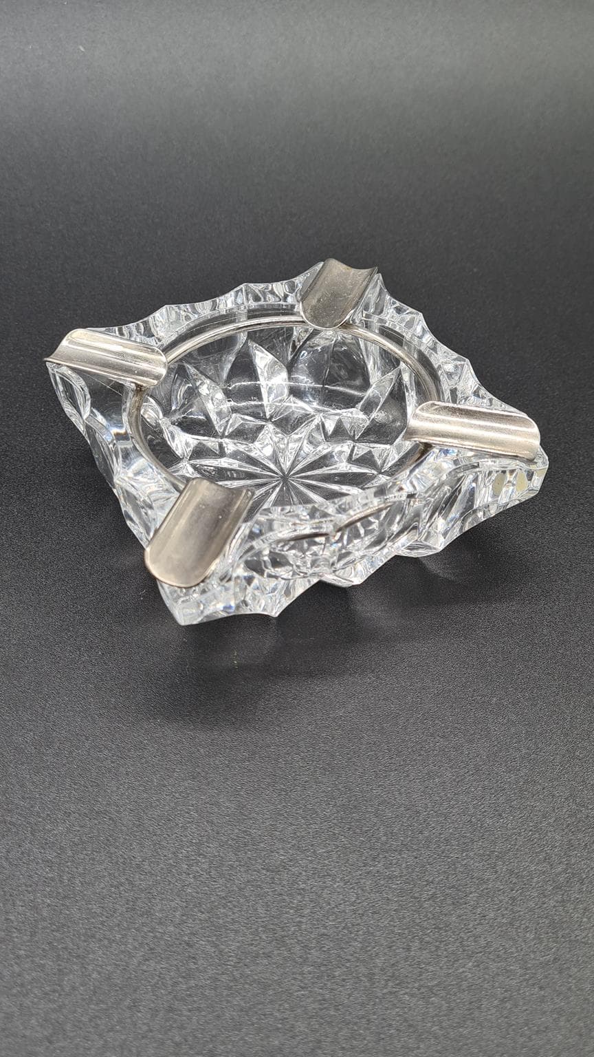 Popielniczka kryształowa z metalową obręczą | Vintage | PRL / lata 60–70 - 185725