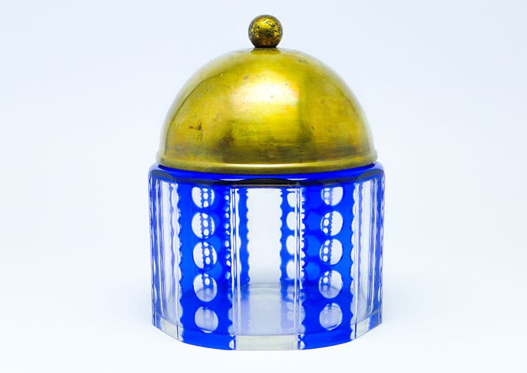 Bomboniera Art Deco, szkło dwuwarstwowe, mosiądz, Niemcy, lata 30. - 185979