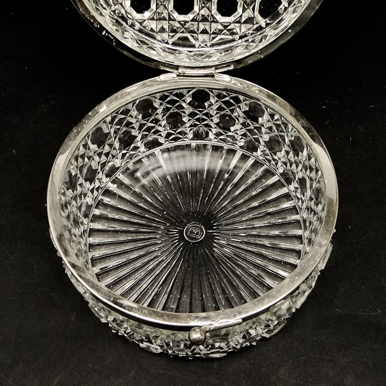 Bomboniera, secesja wiedeńska, szkło prasowane, Belgia, lata 30. - 186013