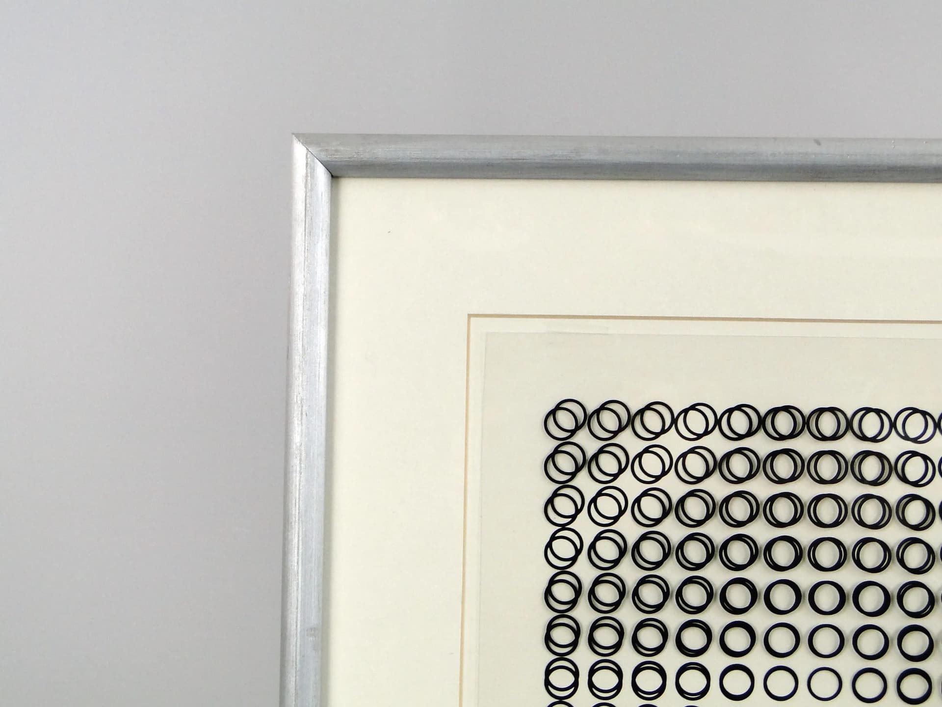 Grafika op-art, czarno-biała, papier, proj. V. Vasarely, Francja, lata 70. - 13060