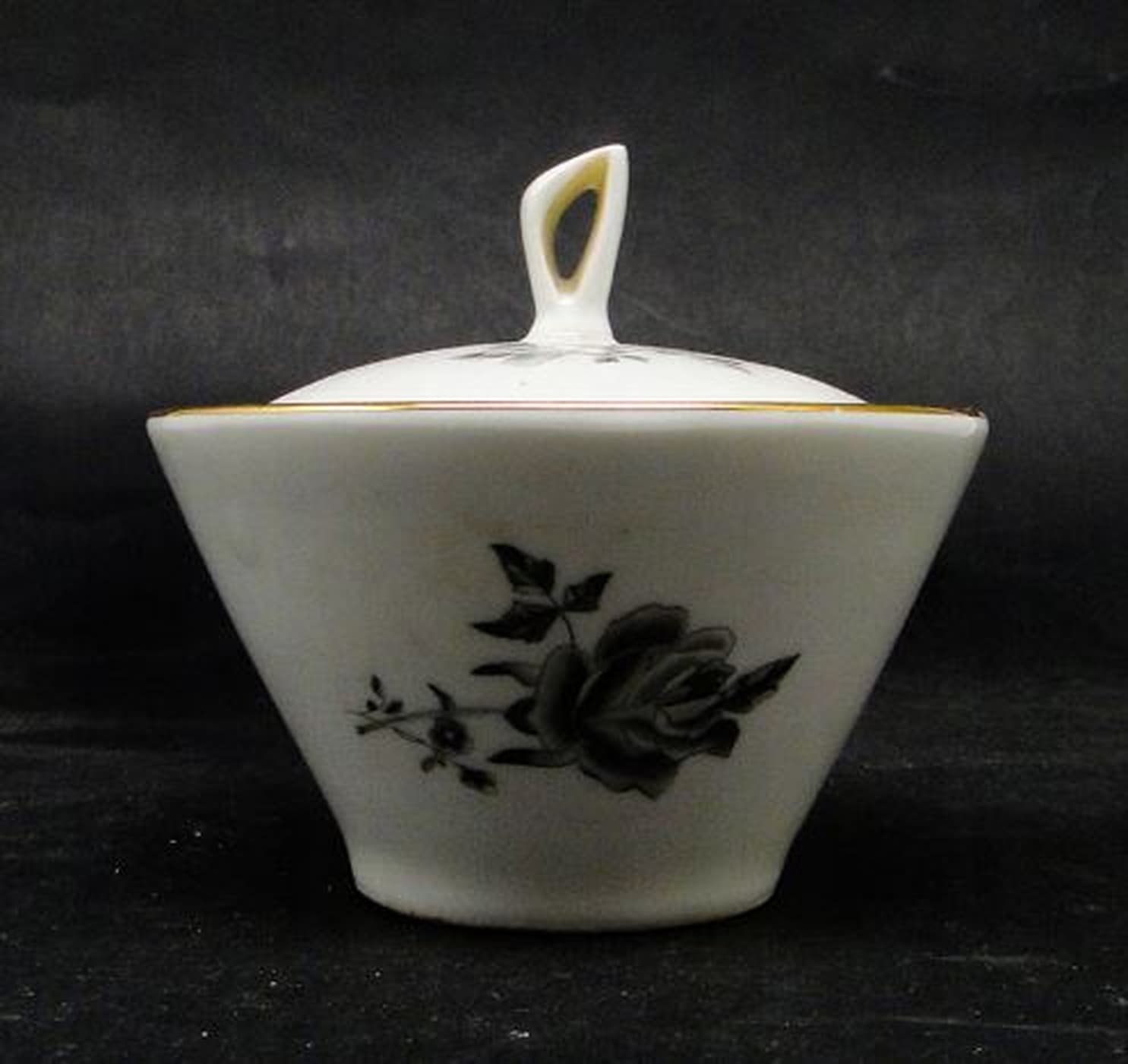 Art Nouveau sugar bowl, ivory ceramics, Ćmielów, Poland, 1960s. - 187026