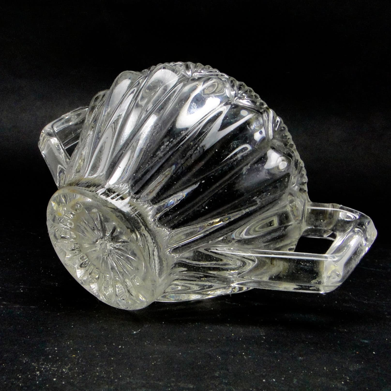 Cukiernica postmodernizm new look, szkło prasowane transparentne, Huta Hortensja, Polska, lata 70. - 188342